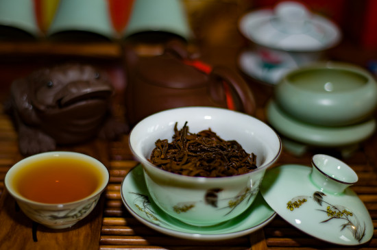 一般家庭怎么存放普洱茶?环境洁净避光等