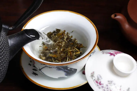 女性喝冰島茶的好處