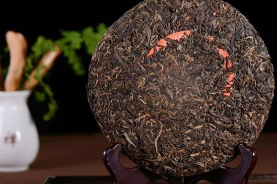 10年布朗山普洱茶价格，一斤1000～30000元左右