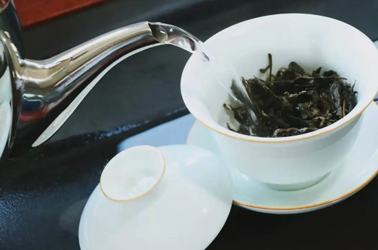 雲南普洱生茶好還是熟茶好