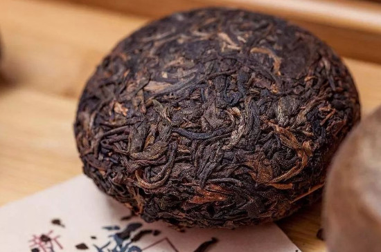 普洱茶为什么喝生不喝熟，生茶易解渴且口感丰富