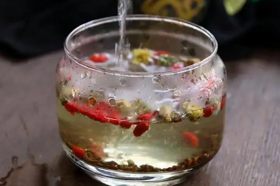 枸杞怎么泡水喝正确方法
