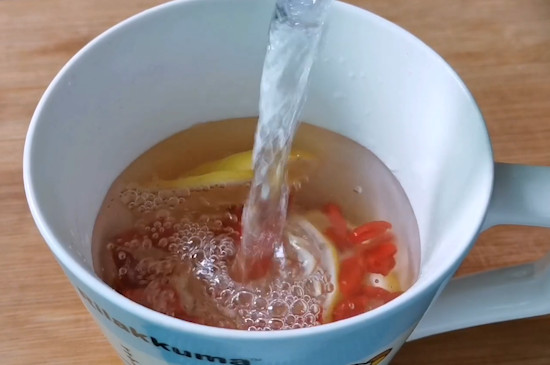 泡檸檬水用開水還是溫開水