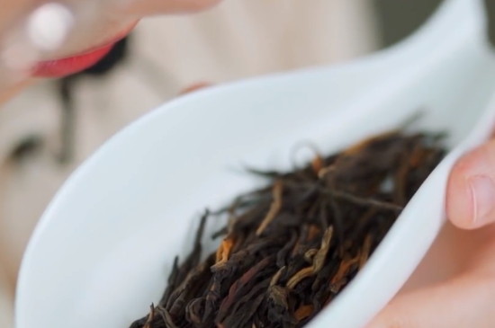 如何分辨茶叶的好坏