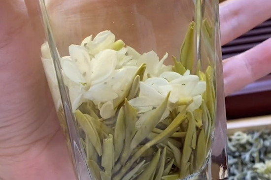 喝茉莉花茶的好處和壞處