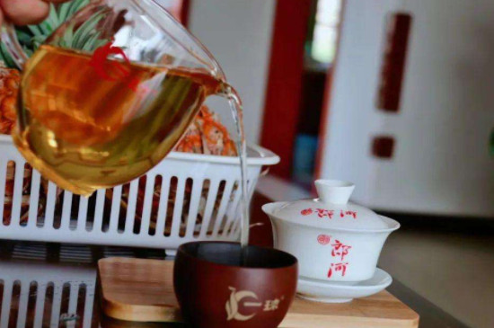 南糯山普洱茶口感特點