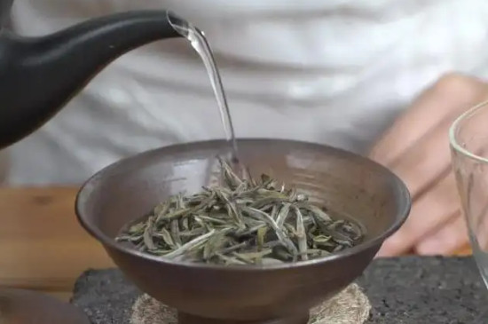 白茶价格一般在多少