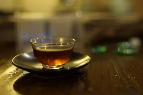 女人喝普洱茶好嗎