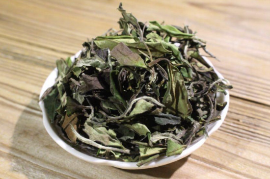 白茶存哪种等级好，详解白茶的四个种类等级