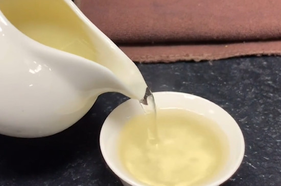 泡茶第一道水要泡多久