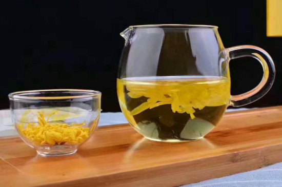 夏天喝金丝皇菊好还是胎菊好，金丝皇菊和胎菊哪个好有什么区别